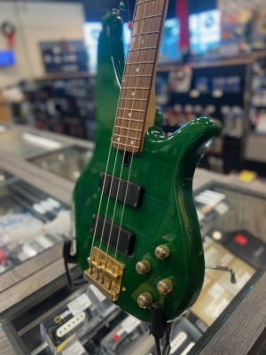 Yamaha Bass Translucent Green 3