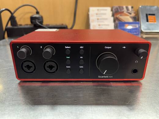 Focusrite Scarlett 4i4 4th Gen Audio Interface
