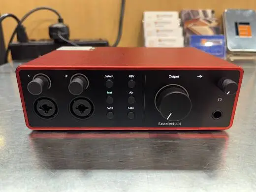 Focusrite - SCARLETT4I4MK4
