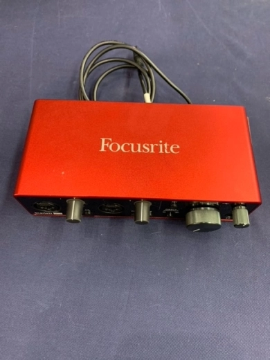 Focusrite - SCARLETT2I2MK3 2