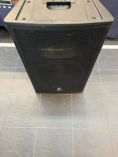 Yorkville Sound - EF15P