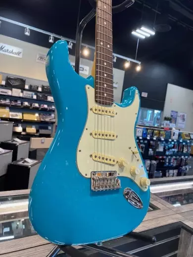 Fender - 011-3900-719