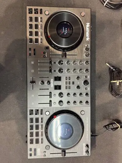Numark - NS4FX