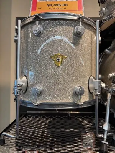 DW Classic Series in Broken Glass Wrap with Satin Nickel Hardware 2