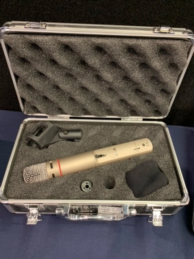 AKG - C1000S