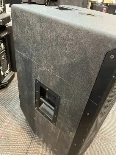 Yorkville Sound - ES15P 2