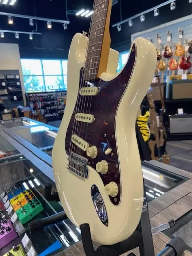 Fender - 014-9983-305 2