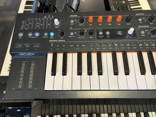 Arturia - MINI FREAK 2