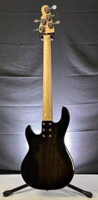 G&L  L-2500 5-string Bass in Blackburst 3