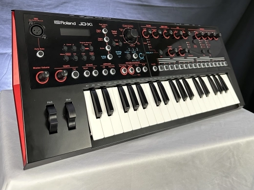 Roland - JD-XI Integrated Analog/Digital Crossover Synthesizer 2