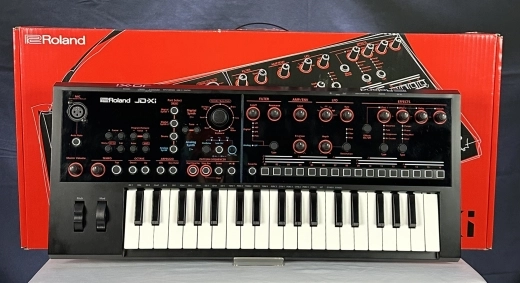 Roland - JD-XI Integrated Analog/Digital Crossover Synthesizer 2