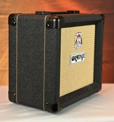 Micro Terror Closed Back 1x8'' Cab - Black 3