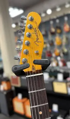 Fender - American Ultra Luxe Vintage '60s Telecaster Custom, Rosewood Fingerboard - 3-Tone Sunburst 2