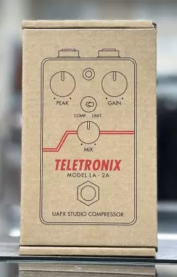 Universal Audio - UAFX Teletronix LA-2A Studio Compressor Pedal 2