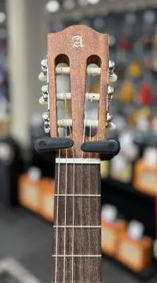 Alhambra Guitarras - Z-Nature Student Classical Guitar with Gig Bag 2