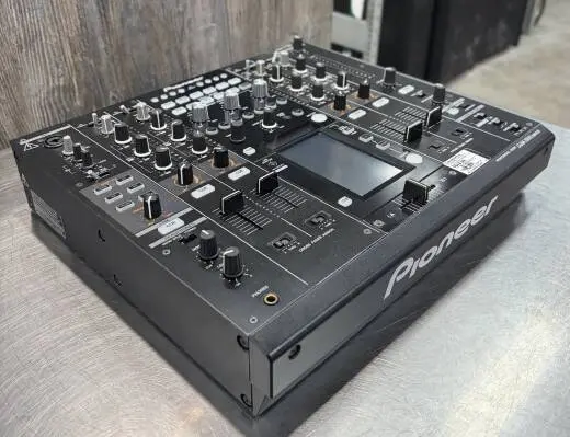 Pioneer - DJM-2000nexus - Professional DJ Mixer - 4 Channel W/ Multi-Touch Screen