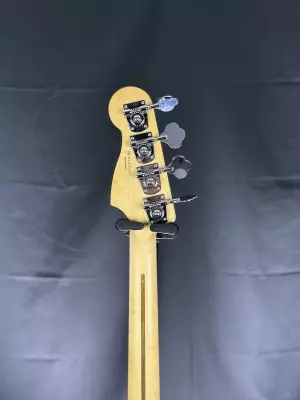 Fender - Player Precision Bass Pau Ferro - 3 Tone Sunburst 4