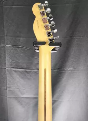Fender - American Professional Telecaster Maple Fingerboard - 3-Colour Sunburst 2