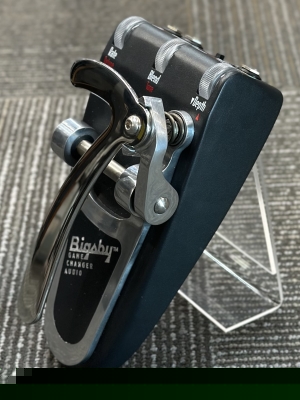 Gamechanger Audio - Bigsby Polyphonic Pitch Shifter Pedal