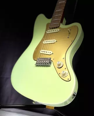 Fender - Parallel Universe II Stratocaster Jazzmaster Deluxe Transparent Sea Foam Green 4