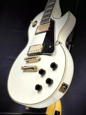 Epiphone - Les Paul Custom Electric Guitar - Alpine White 5