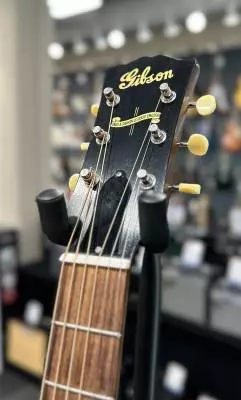 Gibson - 1942 Banner J-45 - Vintage Sunburst 2