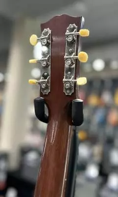 Gibson - 1942 Banner J-45 - Vintage Sunburst 2