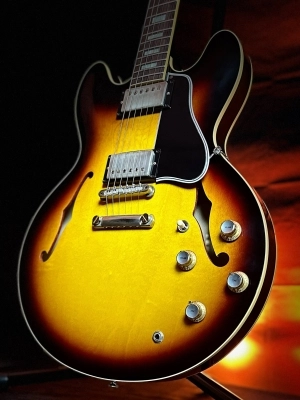 Gibson - 1964 ES-335 Reissue VOS - Vintage Burst 2