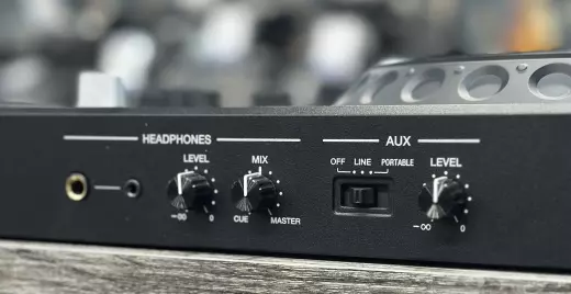 Pioneer DJ - DDJ-REV5 2-Channel Scratch-Style Professional DJ Controller 2