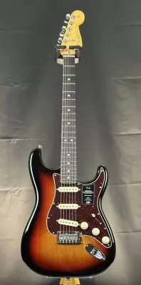 Store Special Product - Fender - American Professional II Stratocaster, Rosewood Fingerboard - 3-Colour Sunburst