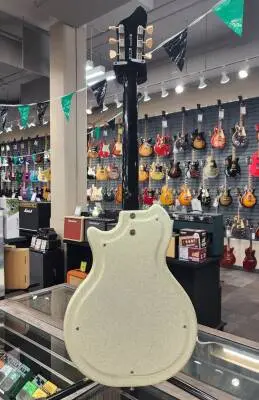 Supro Belmont - Single Pickup Americana Series - Sparkle White 2