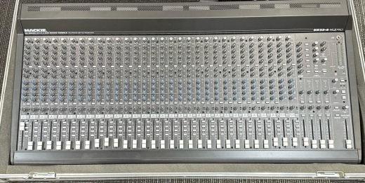 Mackie SR32.4-VLZ Pro Powered Mixer