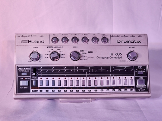 Roland TR-606