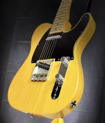 Store Special Product - Fender - FSR Deluxe Telecaster w/ Maple Neck - Butterscotch Blonde