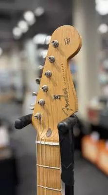 Fender - Road Worn '50s Stratocaster, Maple Fingerboard - Fiesta Red 2