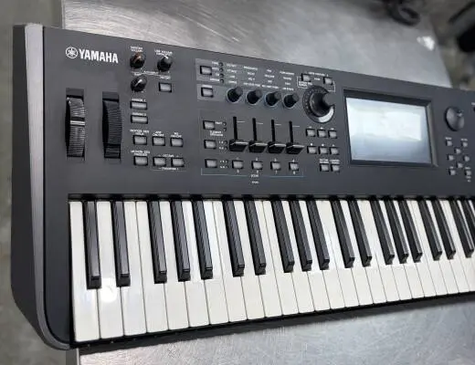 Yamaha - MODX6 61 Key Semi Weighted Synthesizer 2