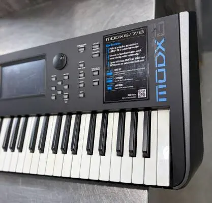 Yamaha - MODX6 61 Key Semi Weighted Synthesizer 2
