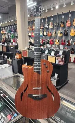 Taylor - T5z Classic - Lefty - Mahogany