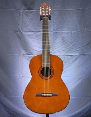 Yamaha - C40 Classical Guitar