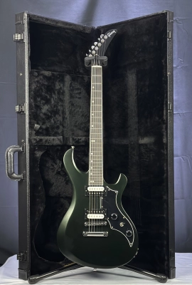 Gibson - Victory Electric Guitar with Hardshell Case - Dark Green Satin 6