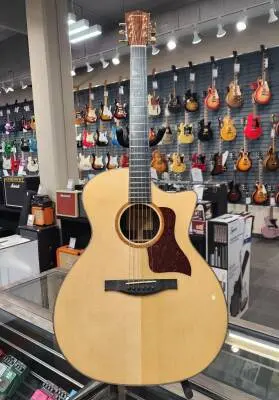 Eastman Guitars - Grand Auditorium Spruce/Rosewood Acoustic-Electric Guitar - Natural