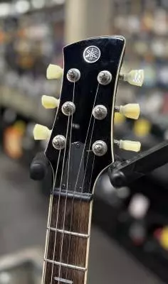 Yamaha - RSS20 Revstar II Standard Series Electric Guitar with Gigbag - Hot Merlot 2