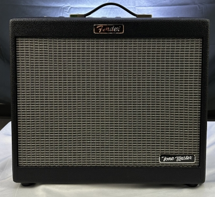 Fender - Tone Master FR-10 Powered Speaker