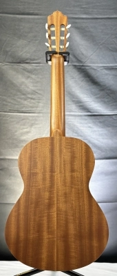 A-400 Classical Guitar - Cedar/Laminated Mahogany, Matte Finish 3