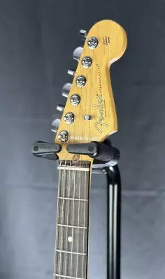 Fender - American Professional II Stratocaster, Rosewood Fingerboard - Olympic White 2