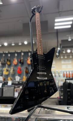 Gibson 80s Explorer - Ebony | Long & McQuade