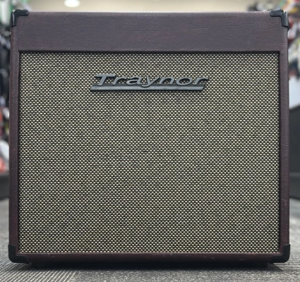 Traynor - Custom Valve 15 Watt All-Tube 1x12 Guitar Combo Amp - Wine Red