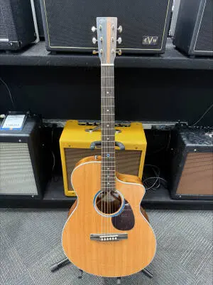 Martin Guitars - SC-13E