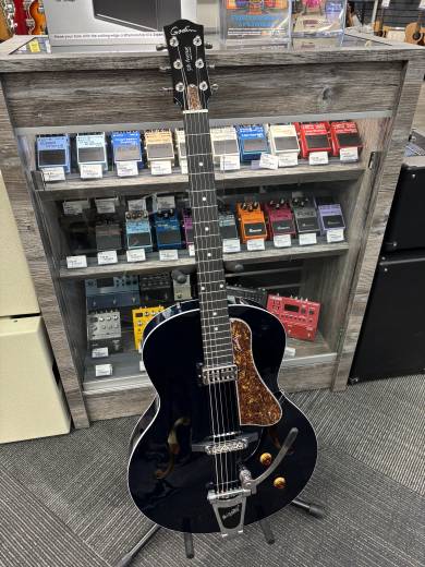 Godin Guitars - G50956