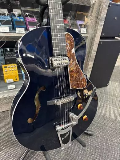 Godin Guitars - G50956 2
